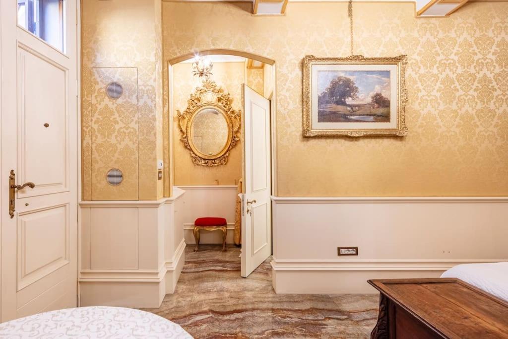 Appartement Ground Floor Luxe Historic Studio City Centre à Bologne Extérieur photo